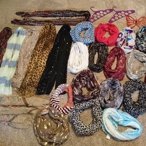 23 Scarves (Mostly Maurices) & Scarf Hangers